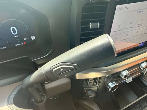 Used 2023 Ford F350 King Ranch AWD/4WD image 15