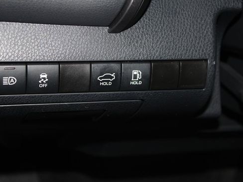 Used 2024 Toyota Camry SE AWD/4WD image 10
