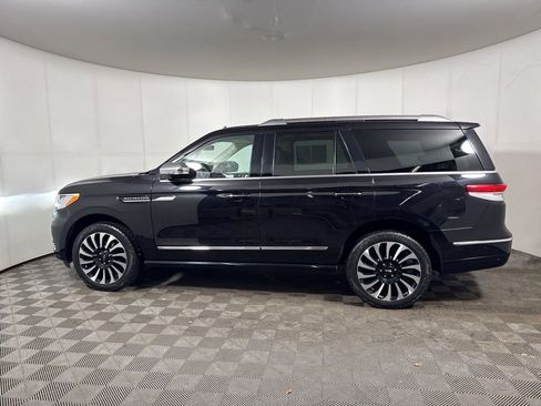 Certified 2023 Lincoln Navigator Black Label image 2