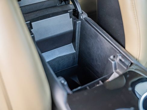 Certified 2017 Ford Edge SEL w/ Equipment Group 201A image 11