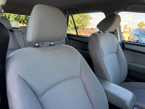 Used 2019 Subaru Outback 2.5i AWD/4WD image 33
