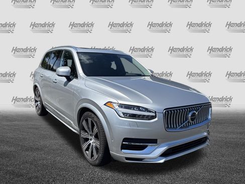 Used 2022 Volvo XC90 T8 Inscription w/ Advanced Package AWD/4WD image 6