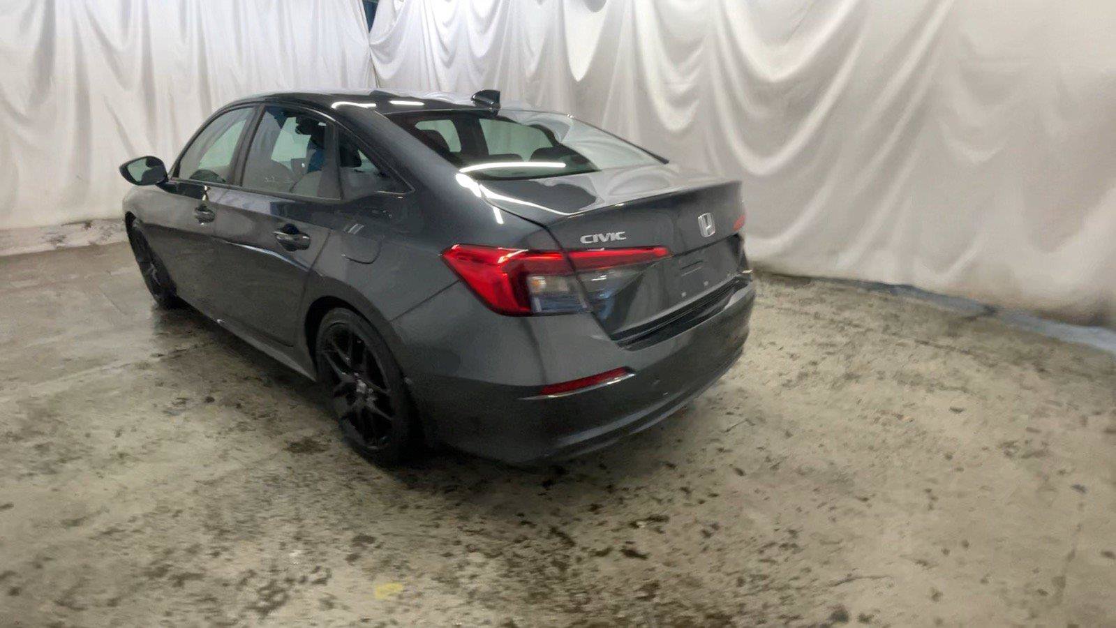 Used 2023 Honda Civic Sport image 10
