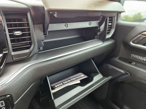 Used 2024 Chevrolet Silverado 1500 High Country w/ Technology Package image 26