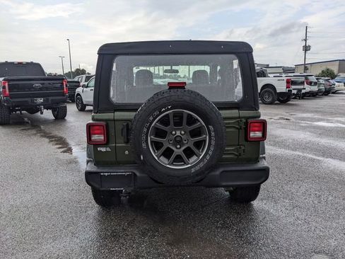 Used 2024 Jeep Wrangler Sport AWD/4WD image 5