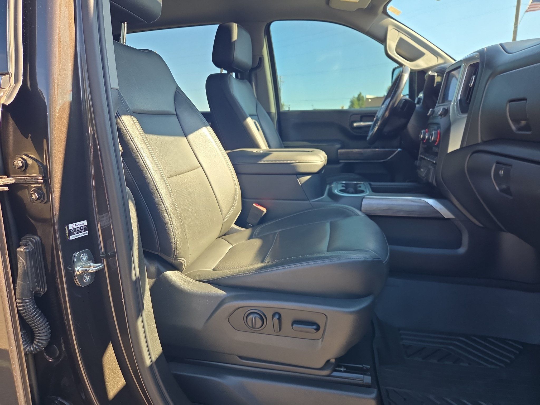 Used 2020 Chevrolet Silverado 2500 LTZ w/ LTZ Plus Package AWD/4WD image 36