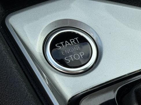 Used 2025 Nissan Altima 2.5 SV FWD image 21