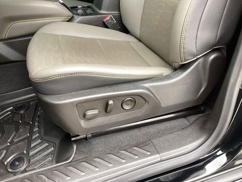 Used 2024 Chevrolet Colorado ZR2 w/ ZR2 Convenience Package III image 28