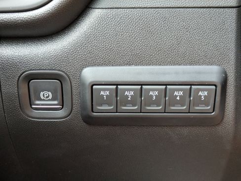 New 2025 Chevrolet Silverado 2500 W/T w/ WT Convenience Package image 11