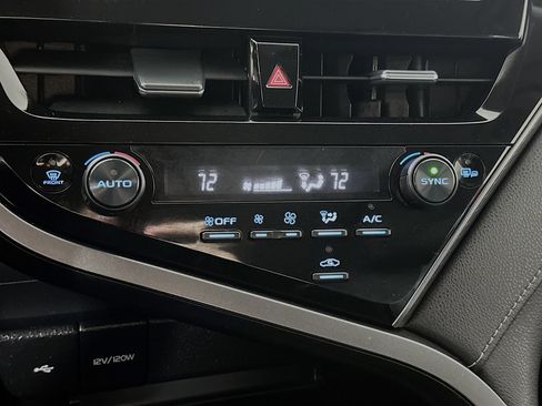 Used 2023 Toyota Camry SE image 15