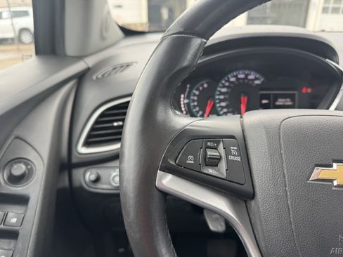 Used 2018 Chevrolet Trax LT w/ LT Convenience Package image 22