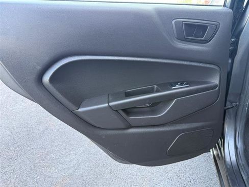 Used 2019 Ford Fiesta SE FWD image 27