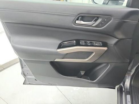 Used 2025 Nissan Pathfinder Platinum w/ Cargo Package FWD image 34