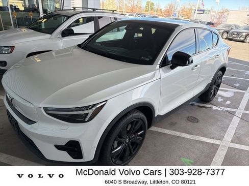 Used 2023 Volvo C40 P8 Recharge Ultimate image 1