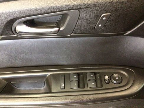 Used 2013 GMC Acadia SLE AWD/4WD image 8