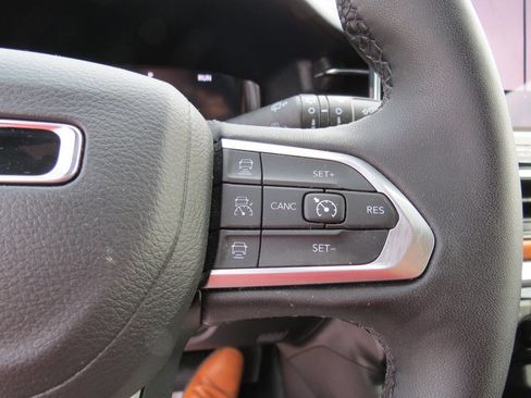 Used 2024 Jeep Compass Limited w/ Elite Group image 10