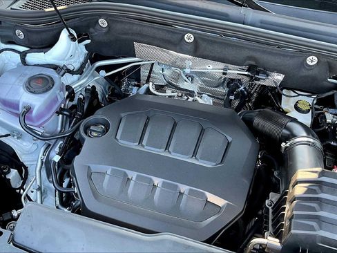 New 2026 Volkswagen Atlas Cross Sport SE image 17