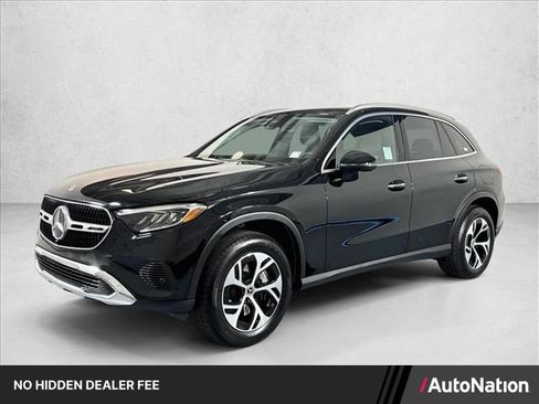 Used 2025 Mercedes-Benz GLC 350e 4MATIC image 1