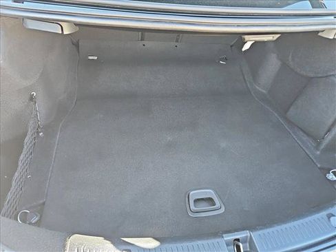 Used 2018 Mercedes-Benz E 300 image 6