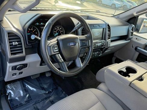 Used 2018 Ford F150 XLT w/ Equipment Group 302A Luxury image 11