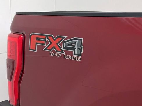 Used 2019 Ford F250 Lariat w/ Lariat Ultimate Package AWD/4WD image 42