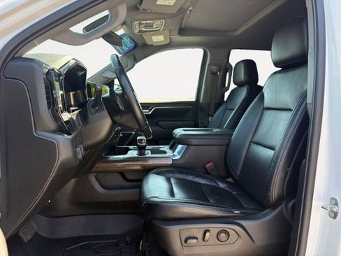 Used 2022 Chevrolet Silverado 1500 RST w/ All Star Edition Plus RWD image 2
