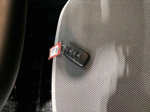 Used 2022 Volkswagen Taos S w/ IQ Drive S Package image 31