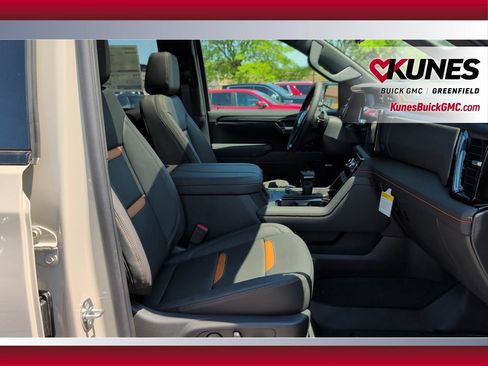 New 2026 GMC Sierra 1500 AT4 w/ AT4 Premium Package AWD/4WD image 42