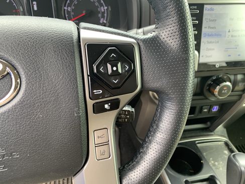 Used 2023 Toyota 4Runner SR5 Premium w/ Moonroof Package RWD image 20