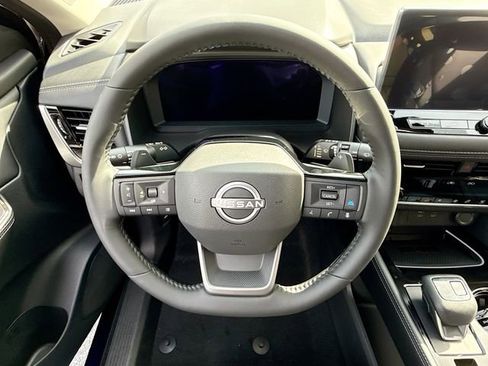 New 2026 Nissan Rogue Platinum image 11