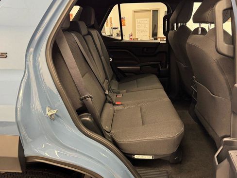 Used 2025 Toyota 4Runner SR5 image 22