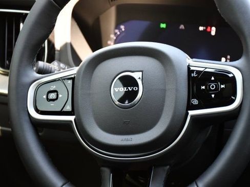 New 2026 Volvo XC60 B5 Ultra w/ Protection Package Premier AWD/4WD image 20
