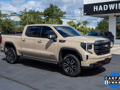 Used 2022 GMC Sierra 1500 AT4 w/ AT4 Premium Package