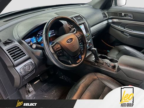 Used 2019 Ford Explorer Sport image 9