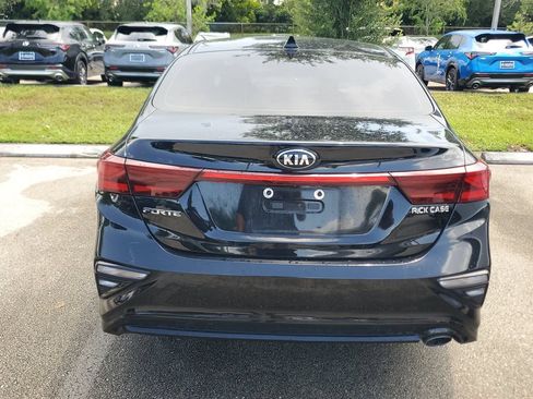 Used 2020 Kia Forte LXS FWD image 9