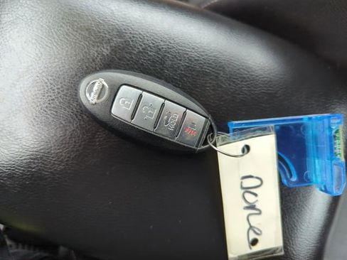 Used 2017 Nissan Sentra SV image 34