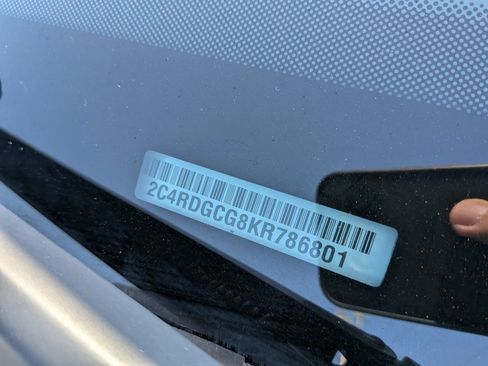 Used 2019 Dodge Grand Caravan SXT FWD image 52
