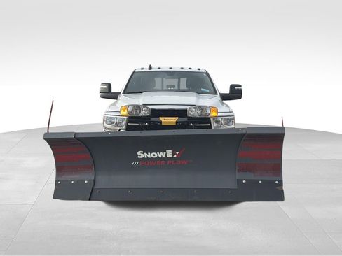 Used 2024 RAM 2500 Tradesman w/ Chrome Appearance Group image 28