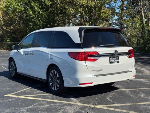Used 2023 Honda Odyssey EX-L image 6