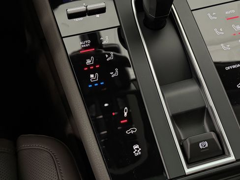 New 2026 Porsche Macan S image 39