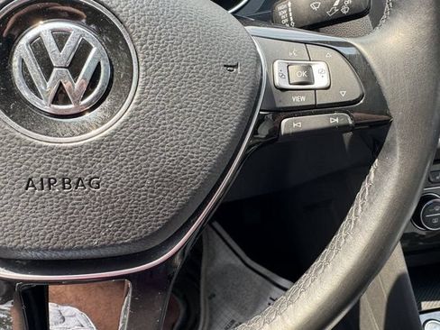 Used 2019 Volkswagen Tiguan SE w/ Panoramic Sunroof Package AWD/4WD image 25