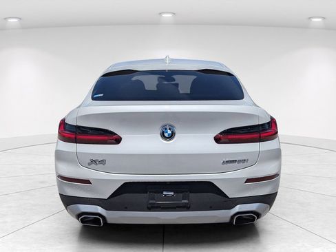 Certified 2025 BMW X4 xDrive30i AWD/4WD image 5