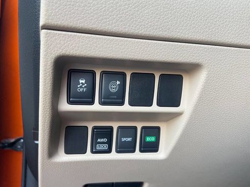 Used 2017 Nissan Rogue SV image 15