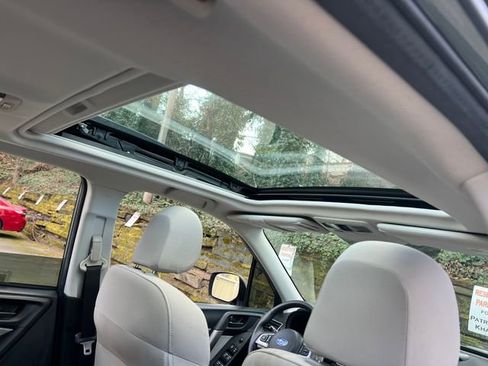 Used 2017 Subaru Forester 2.5i Premium w/ Popular Package #2A image 31