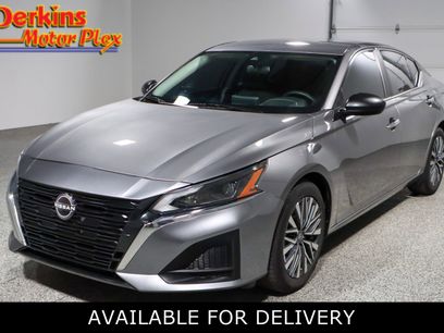 Used 2024 Nissan Altima 2.5 SV