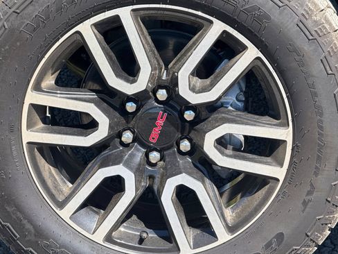 Used 2026 GMC Sierra 1500 AT4 w/ AT4 Premium Package AWD/4WD image 45