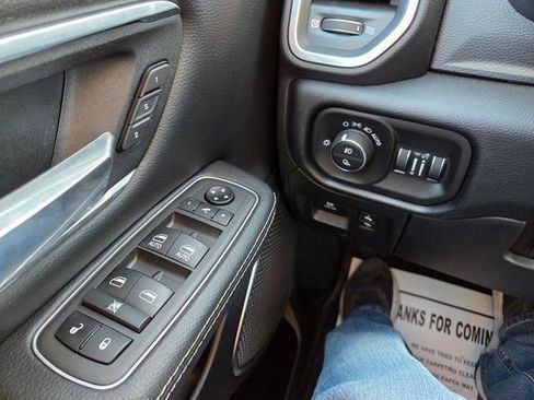 Used 2022 RAM 1500 Laramie image 25