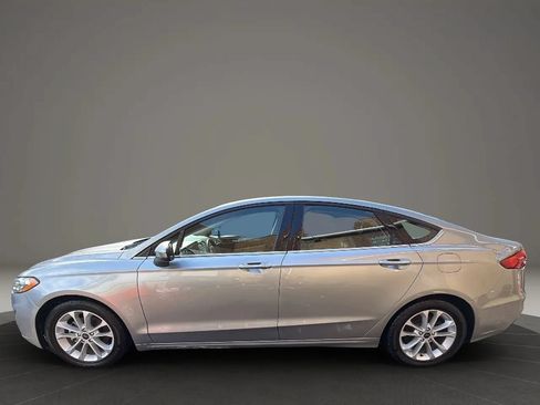 Used 2020 Ford Fusion SE FWD image 8