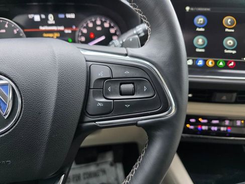 Used 2022 Buick Envision Essence w/ Technology Package I image 12