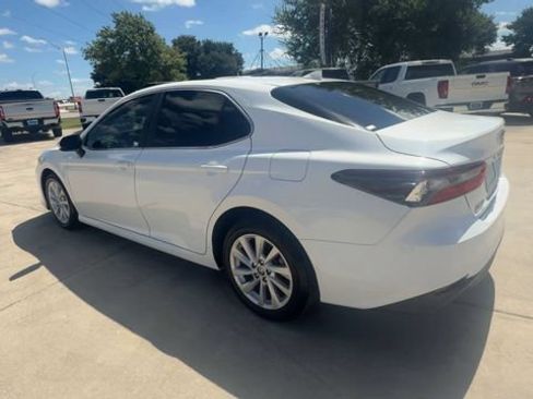 Used 2024 Toyota Camry LE AWD/4WD image 6